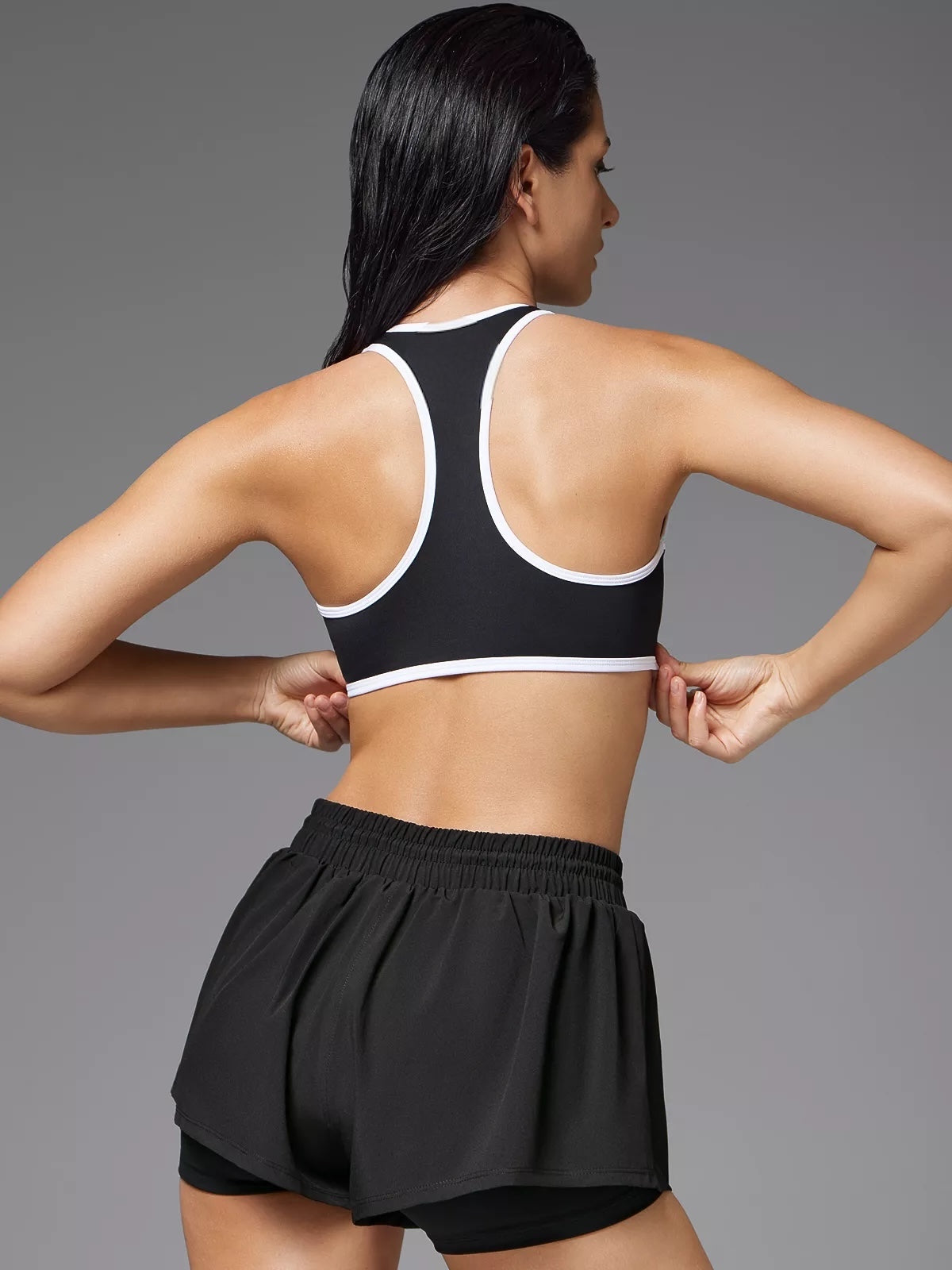 Contrast Piping Sports Bra